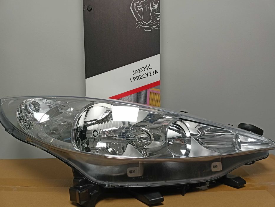 Peugeot 207 06- Lampa/Reflektor przód prawy /H7+H1 kpl h7 GRATIS