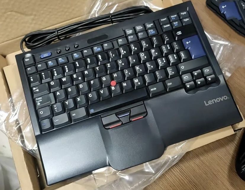 Клавіатура Lenovo