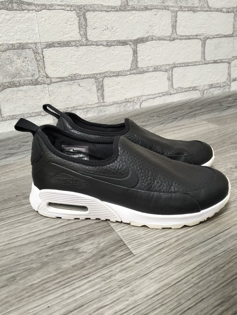 Кросовки, мокасины, туфли Nike