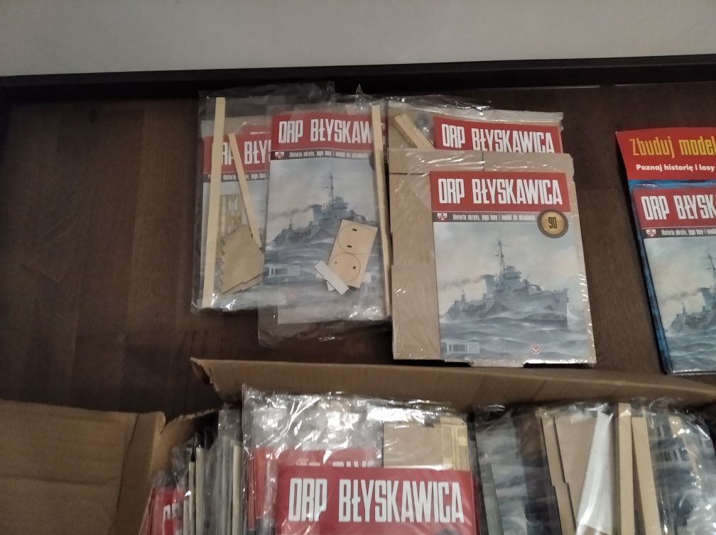 Orp błyskawica  model do sklejania deagostini