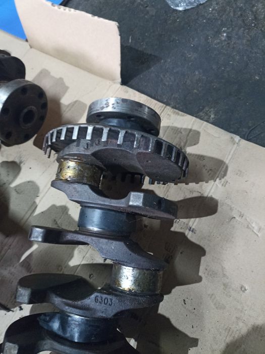 Продам колінвал на Форд