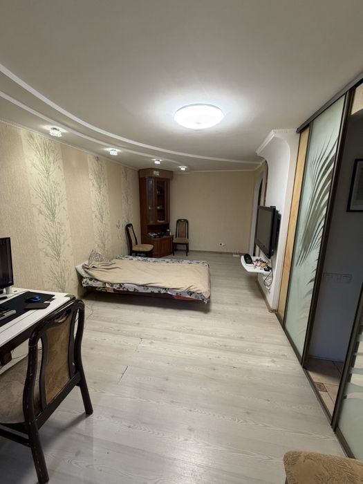 Здам 1-к студію  на 95 з автономкою