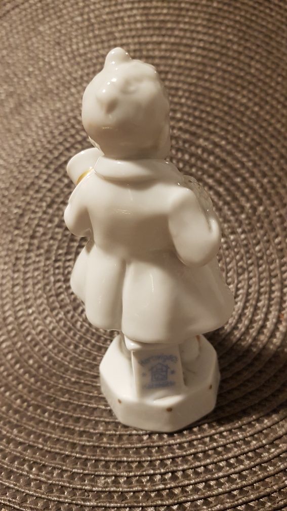 Figurka z porcelany ze  złotym motywem firmy Katzhütle 1920r