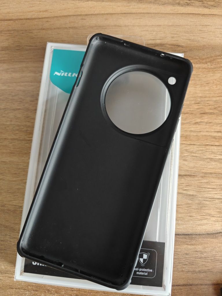 Etui Nillkin Super Frosted do OnePlus 12