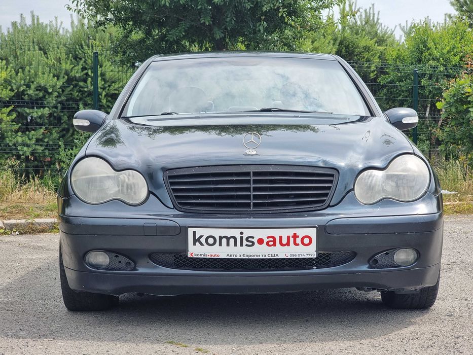 Продам Mercedes-Benz C-Class 2001. Можна в розстрочку, під викуп.