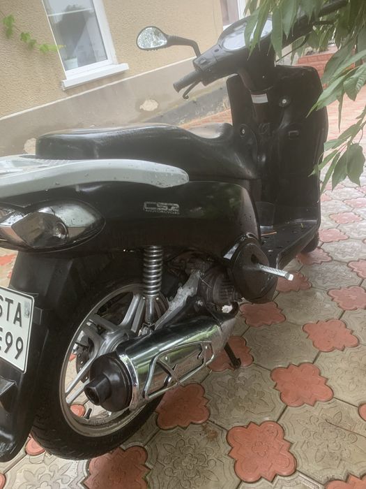 Скутер csr125 cc привезений з іспаніі в гарному стані