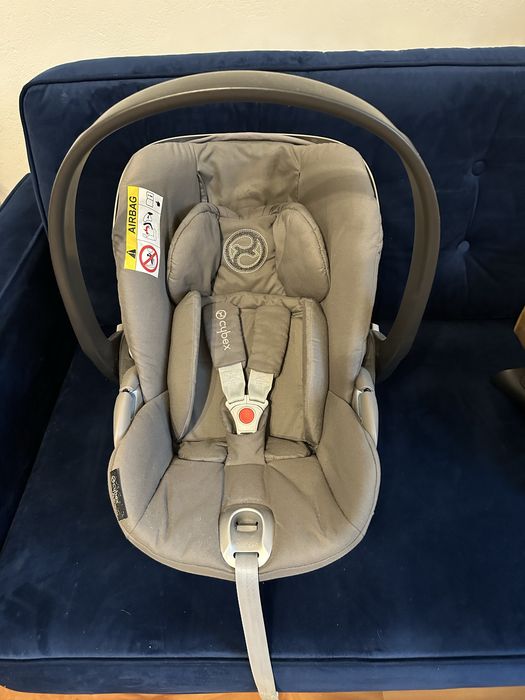 Fotelik Cybex Cloud Z i-Size + baza obrotowa Base Z + akcesoria