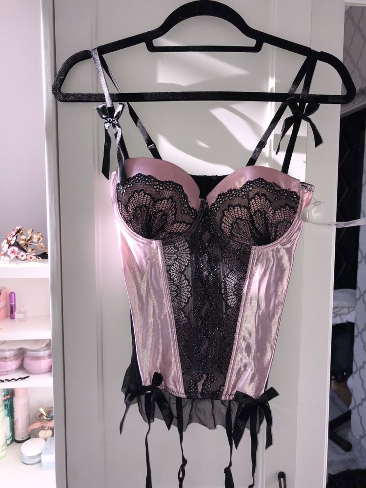 sexy komplet bielizna nocna gorset stringi S/M 36 38 75/80B koronka