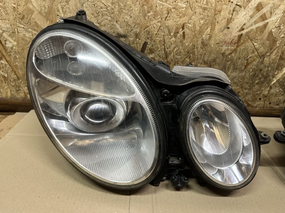 Передні фари Mercedes-Benz W211 Мерседес В211 2002–2006 дорестайл