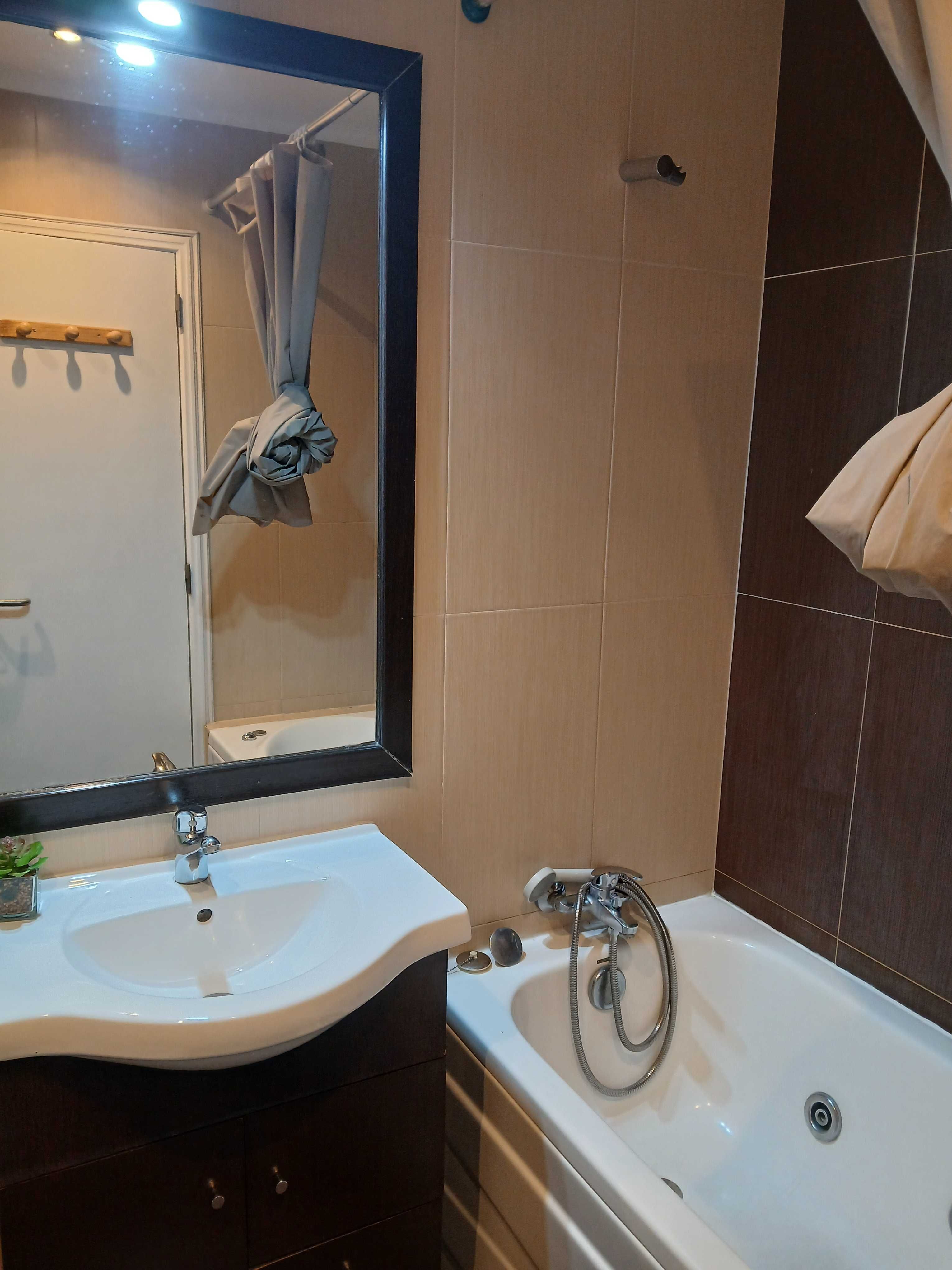 Quarto em Apartamento T2