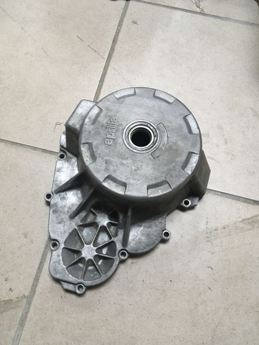 Pokrywa alternatora Aprilia RSV1000 Tuono