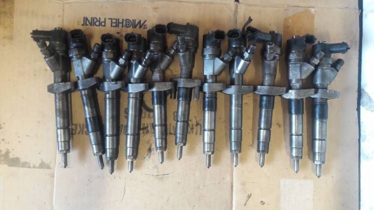 Форсунка рено трафик виваро примастар мастер Renault Master 2.5