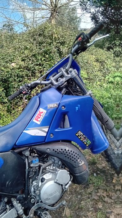 Vendo yamaha Como nova