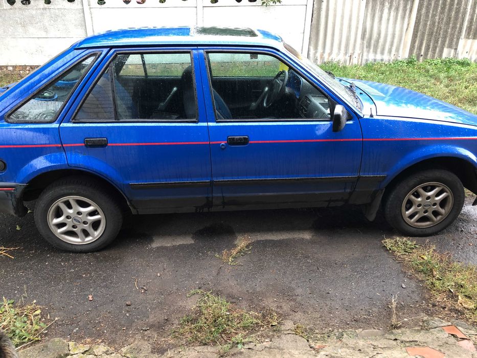 продам форд ескорт мк4