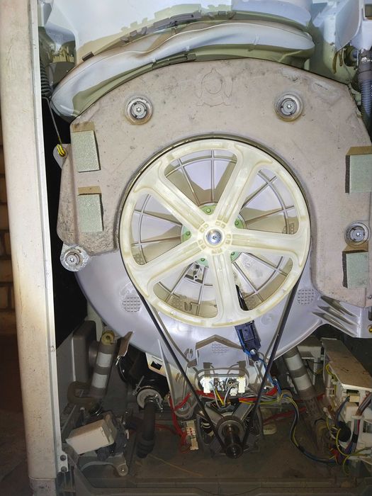 Б/у инверторная стиральная машина Electrolux А+++ на 6 кг на запчасти