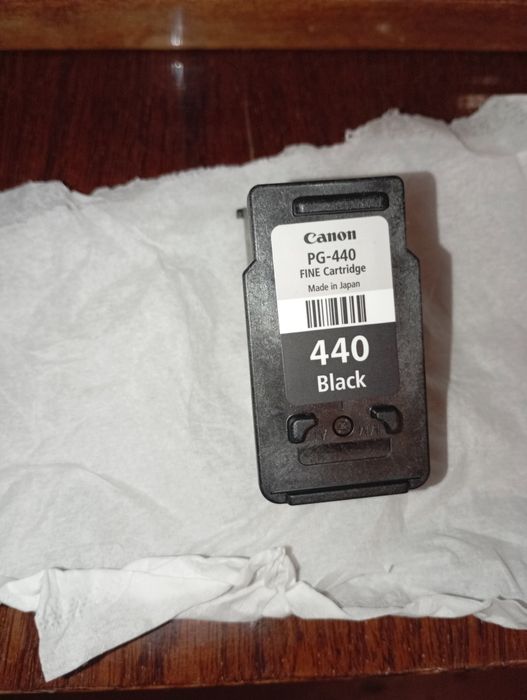Картридж для принтера Canon PG-440.
