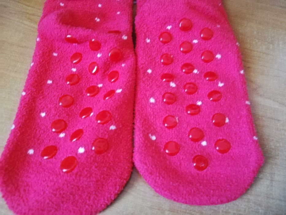 Skarpetki dziecięce grube ,antypoślizgowe 23/26