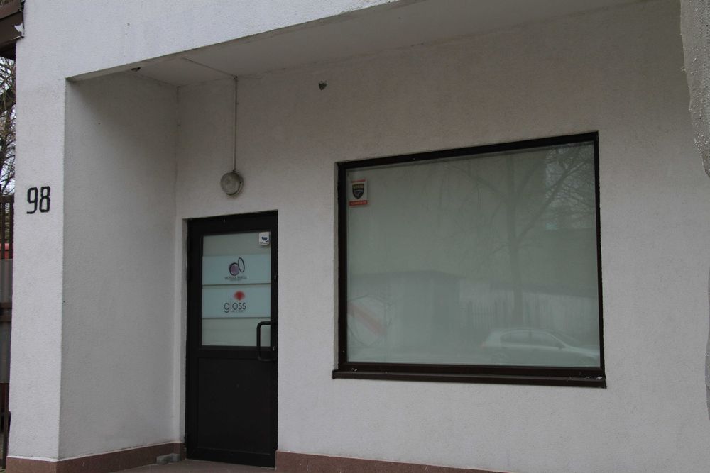 lokal handlowo-usługowy 64 m2