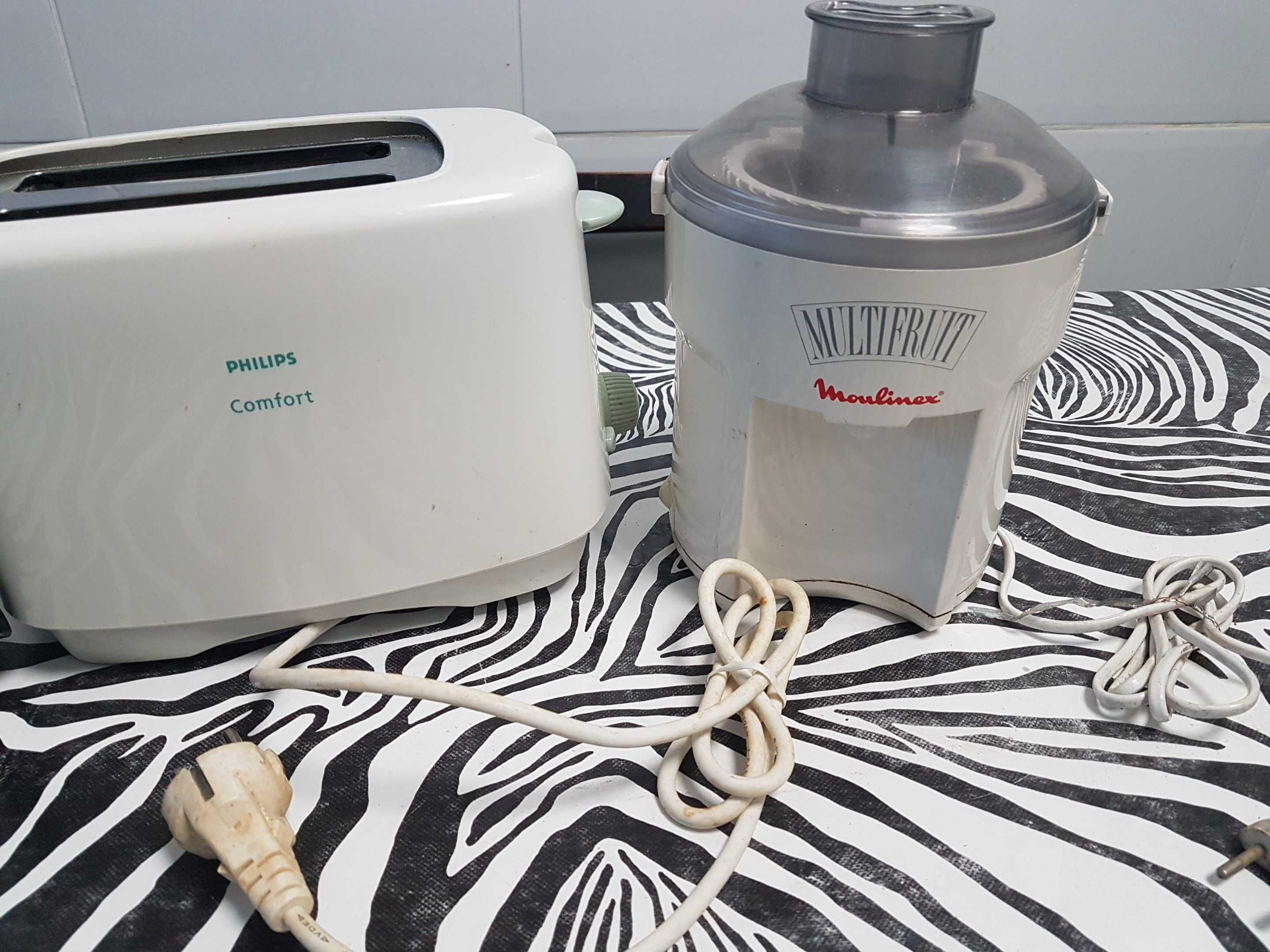Lote electrodomésticos Torradeira, Picadora e ferro engomar