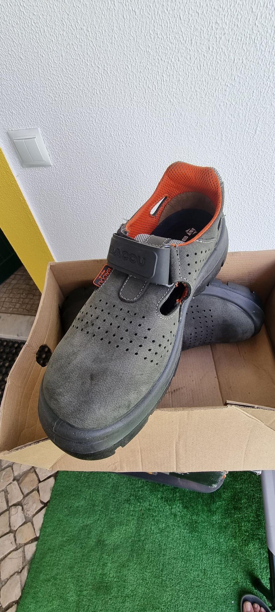 Sapatos Segurança NOVOS.