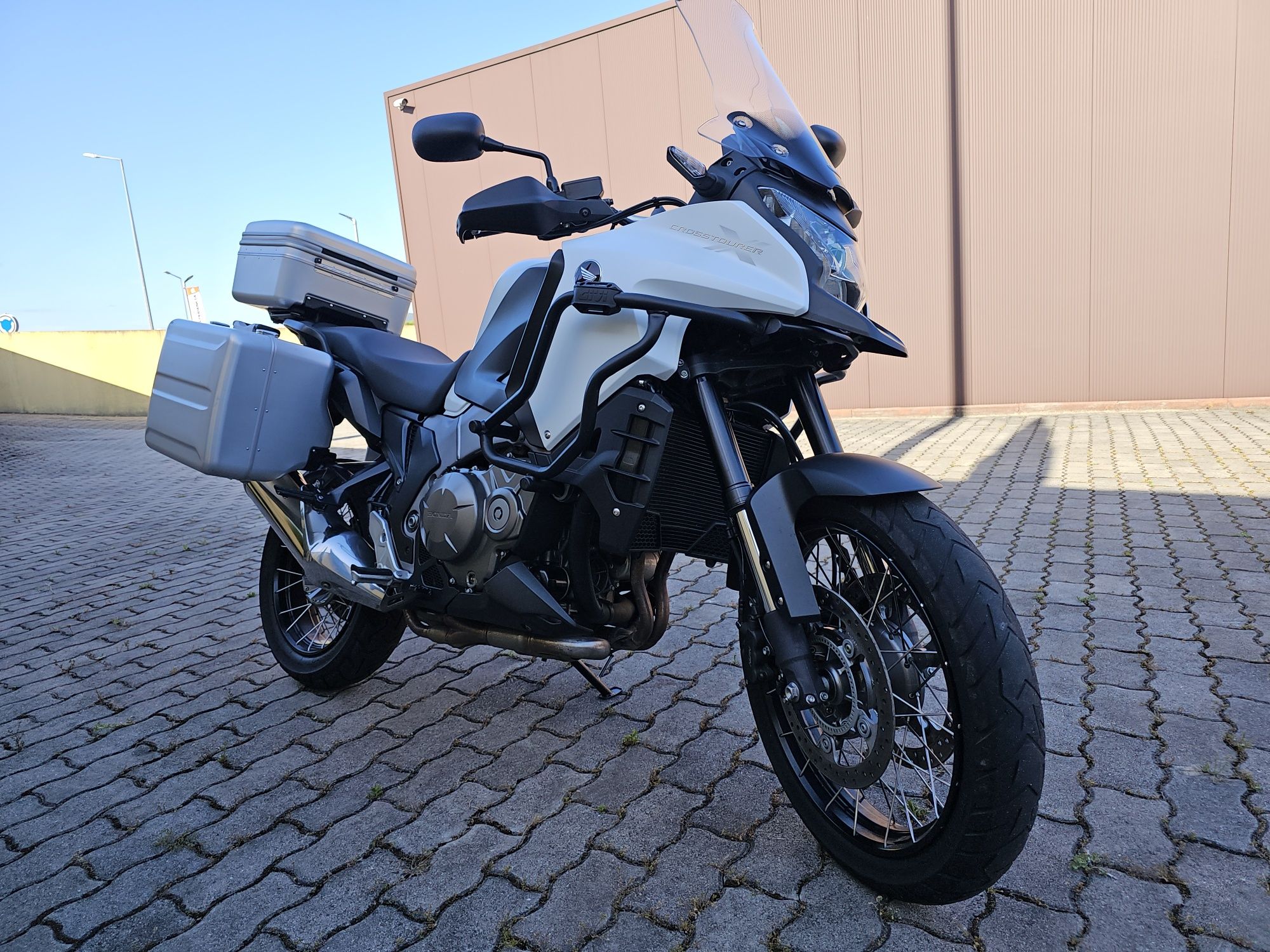 Honda VFR 1200X crosstourer, c/livro de revisões