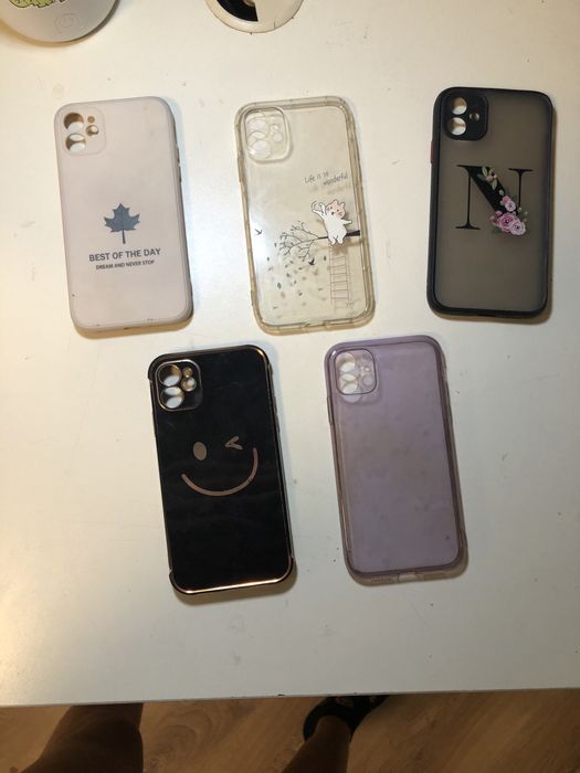 Чехлы на айфон 11 и 8