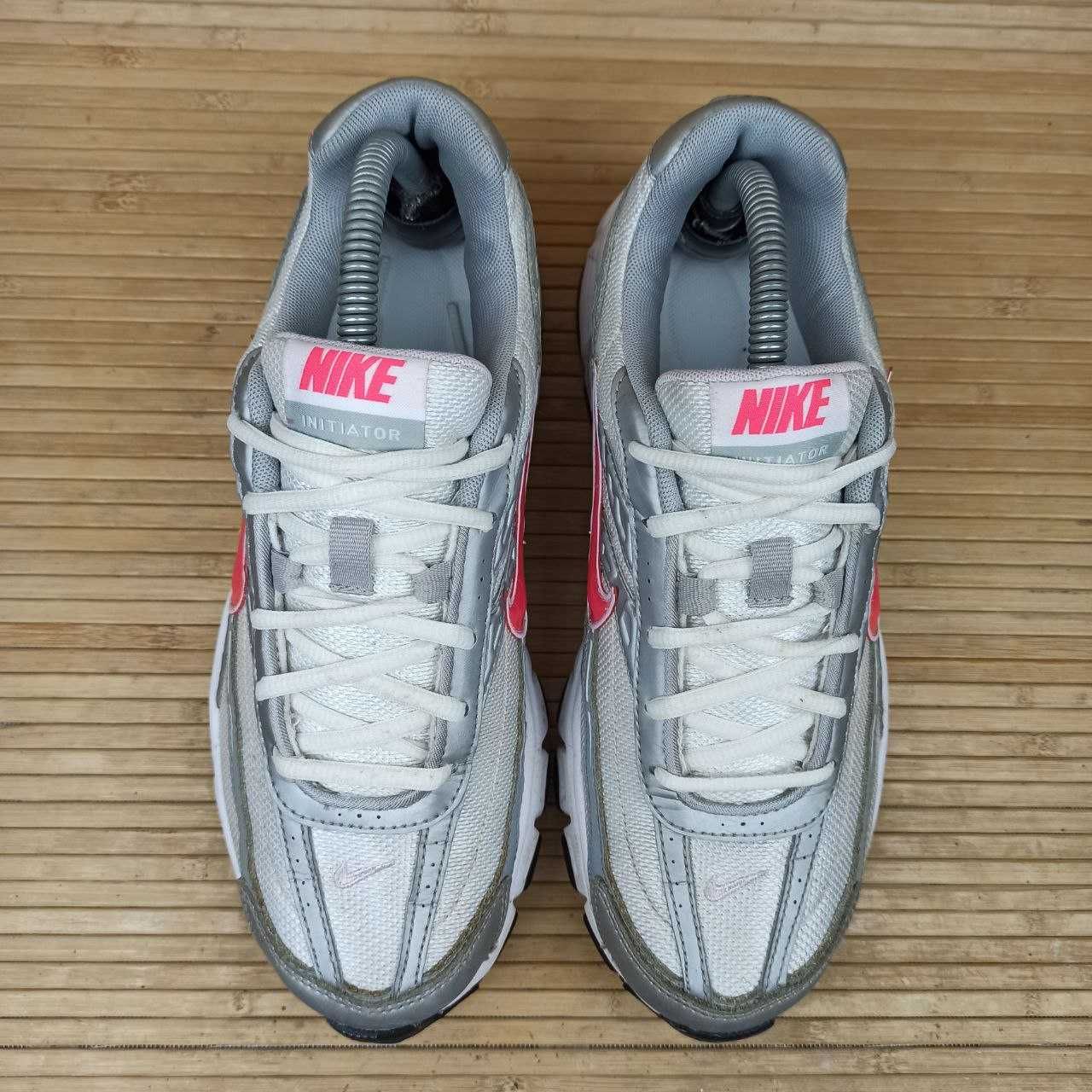 Кросівки Nike Initiator Розмір 41 (26,5 см.)