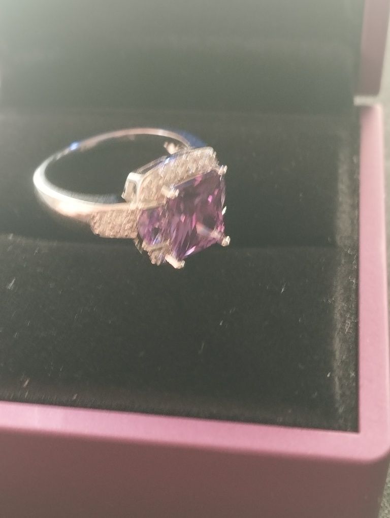 Кольцо Crystal Violet Swarovski 17 размер