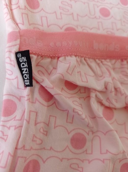 Ubranka dla dziewczynki rozm 1-3 miesiące