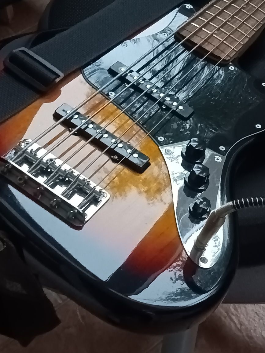 Squier bass by Fender