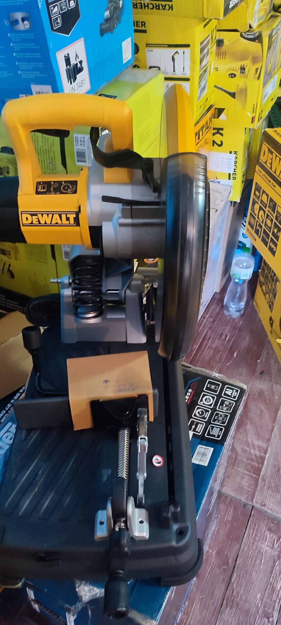 DEWALT DW872 пила ОРИГІНАЛ з Англії