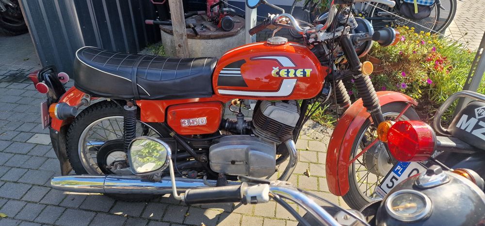 ST 1300 honda wsk mz etz jawa shl
