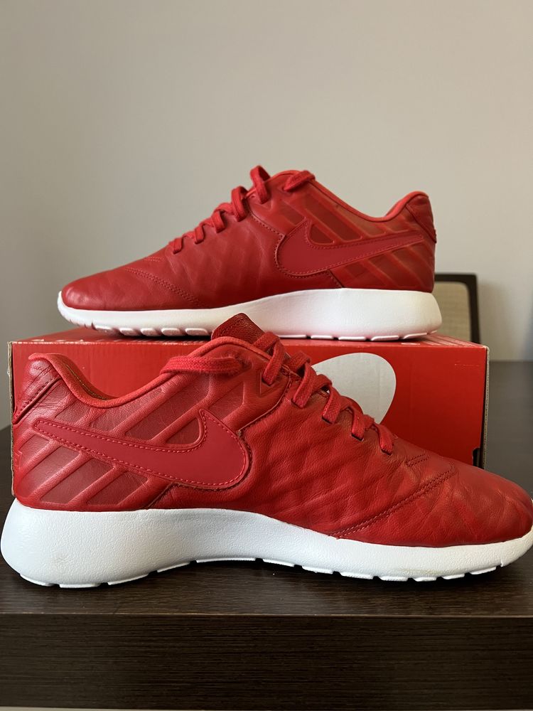 Buty sportowe NIKE Roshe Tiempo VI QS
