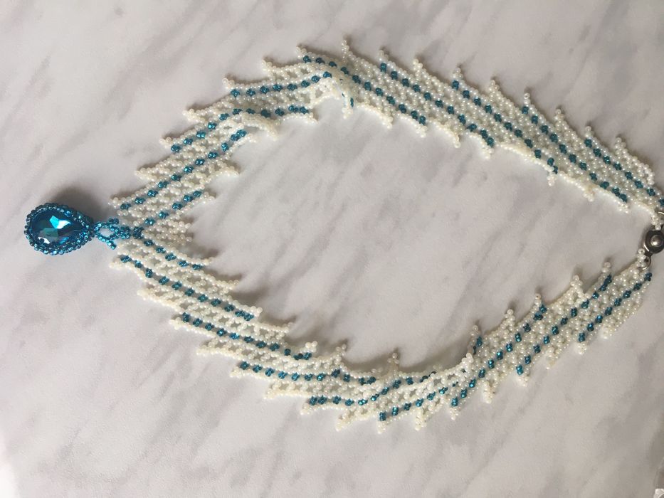 Продам кольє із бісера