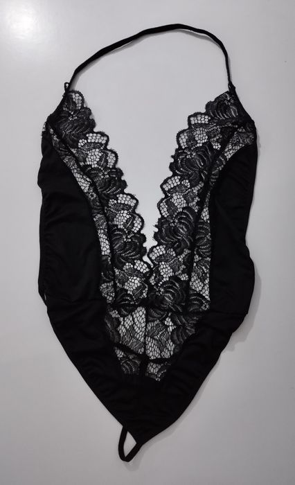 Body Preto rendado Novo