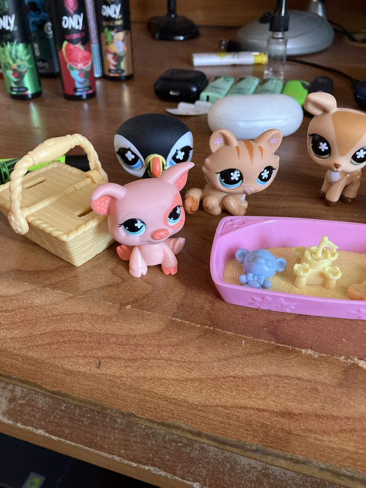 Zestaw figurek Littlest PetShop Sportiest 10 figurek stan idealny