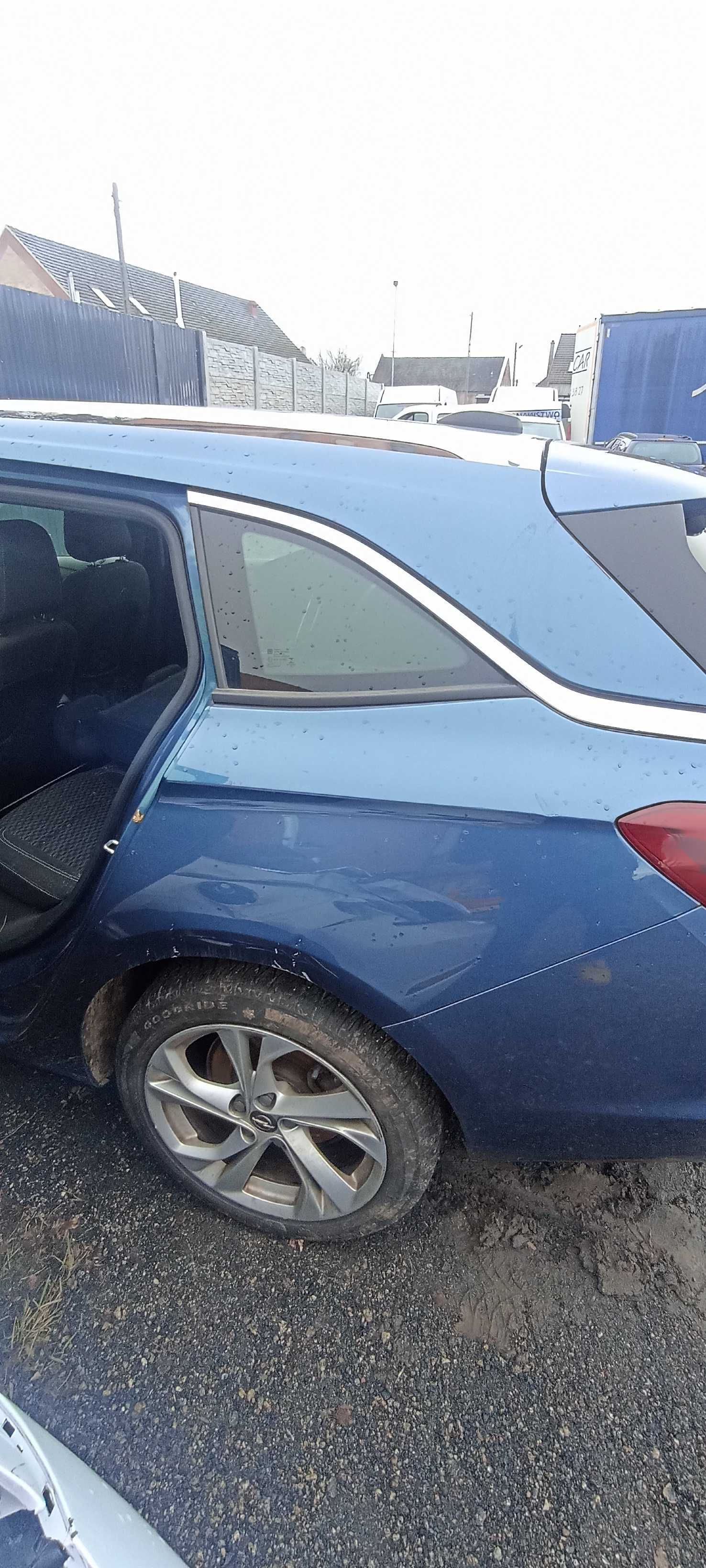 klapa bagażnika  szyba opel astra k kombi lak z22s wersja pod kamerę