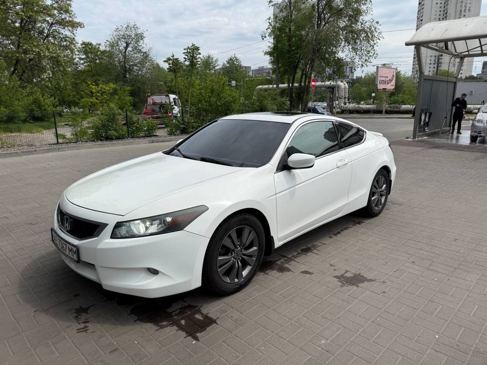Доброго дня, продаю своє авто, другий власник в Україні