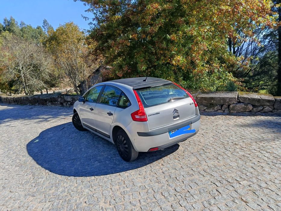 Citroën C4 2 ou 5 lugares