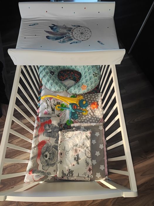 Łóżeczko z wyposażeniem