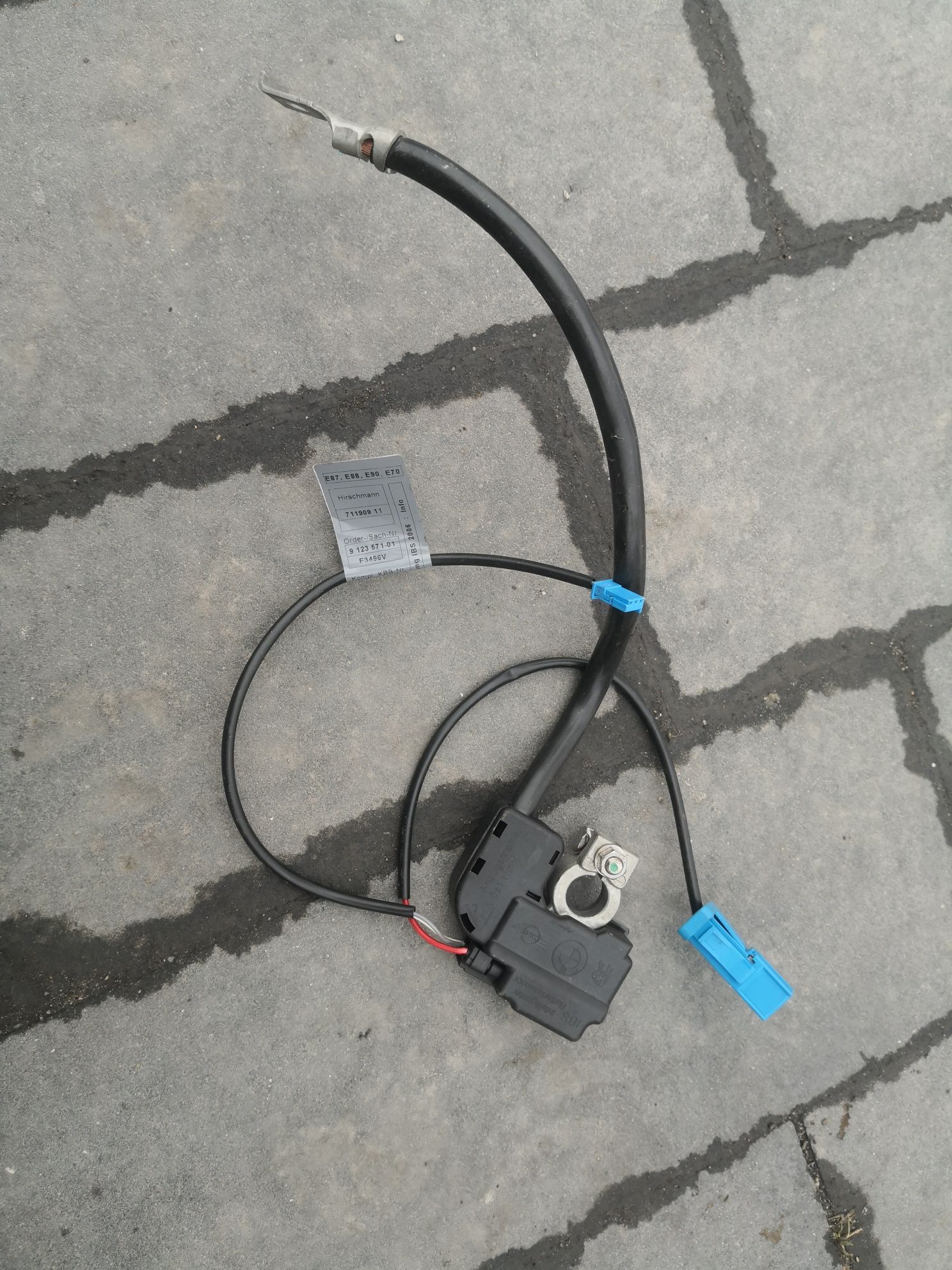 Klema minusowa IBS e87 e81 Sprawna