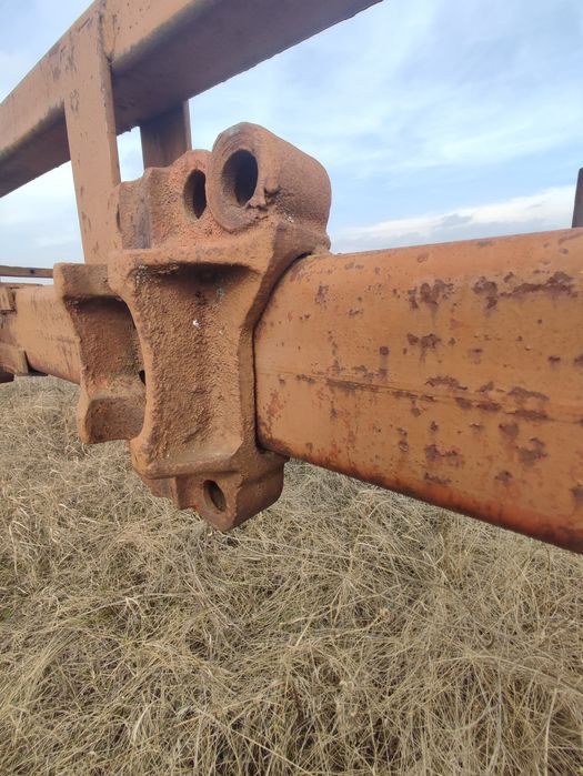 Трактор Беларус 1523 2020 року Трактор МТЗ 1523 2020 року Плуг ПТК 8