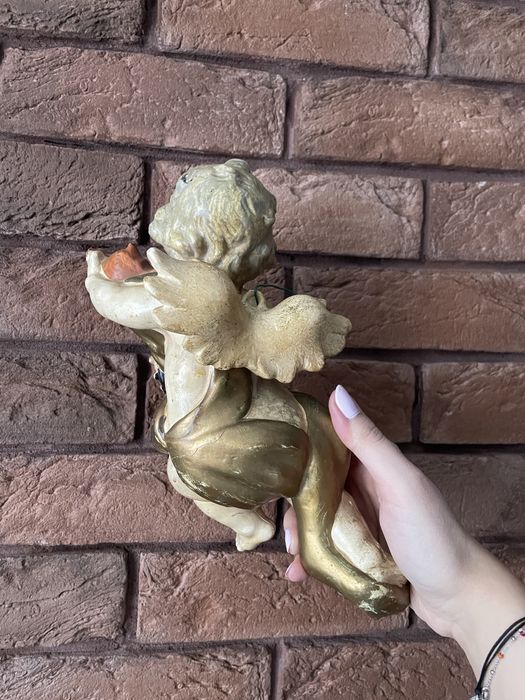 Figurki aniołki grające na instrumentach