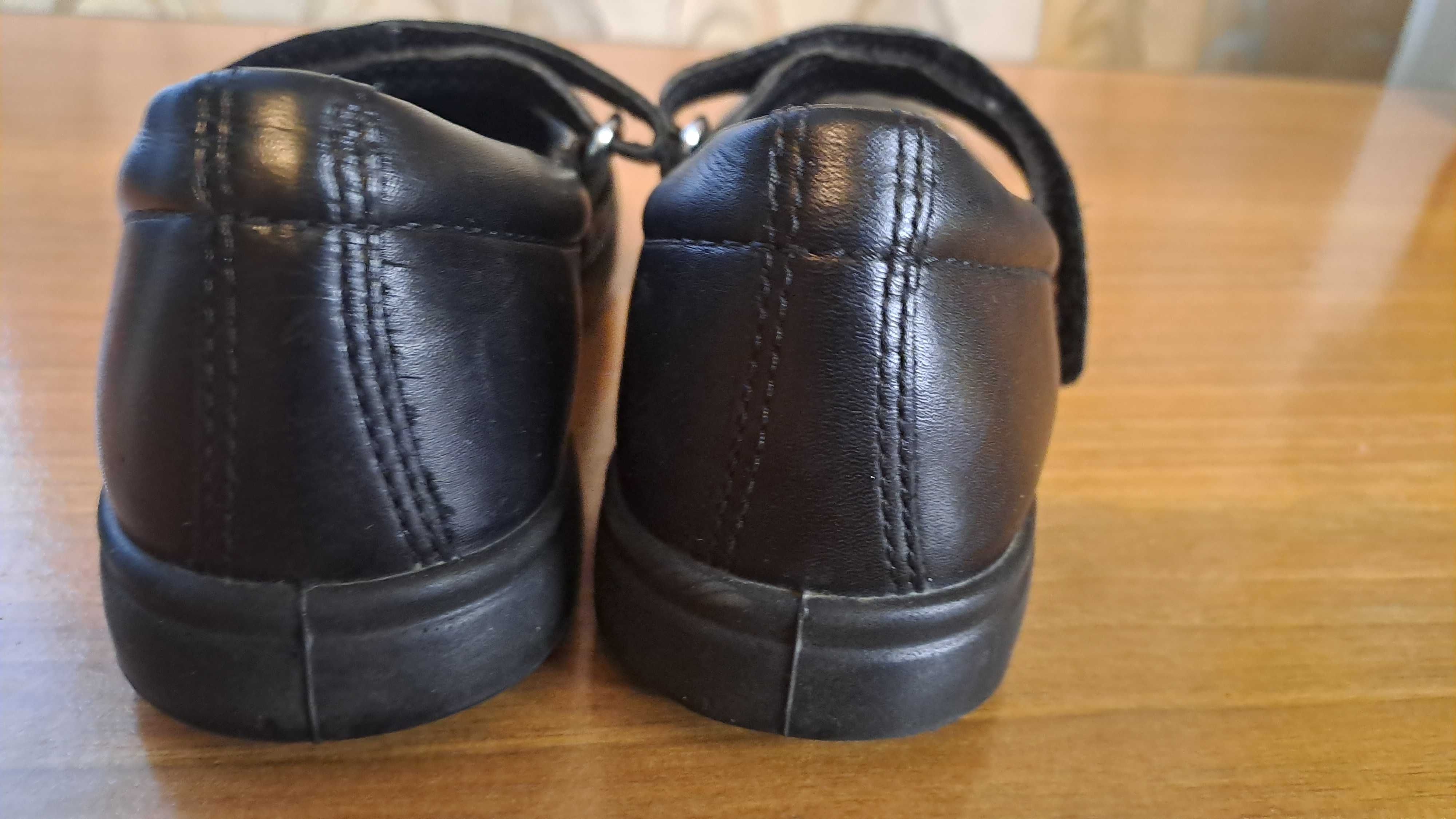 Туфлі Ecco для дівчинки Шкіра р. 30 (19.5 см)