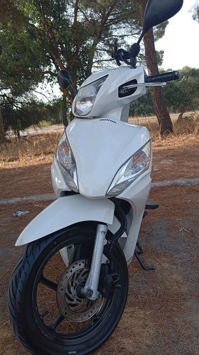 Honda Vision 2011