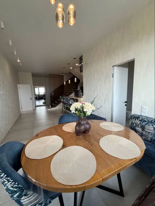 Продажа прикольной видовой двухуровневой квартиры с ремонтом