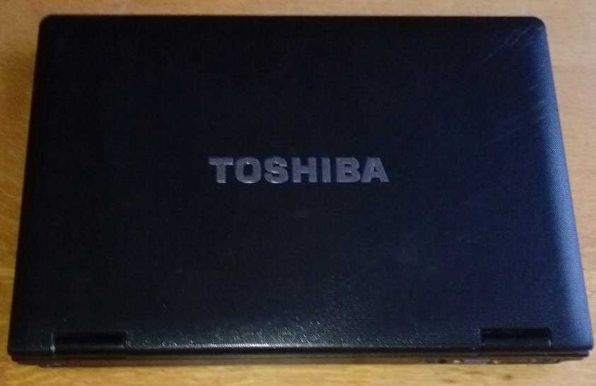 Ноутбук Toshiba Tecra   15.6 єкран I3 SSD 240