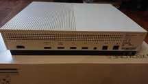 Xbox One S 1TB biała + pad + 2 gry