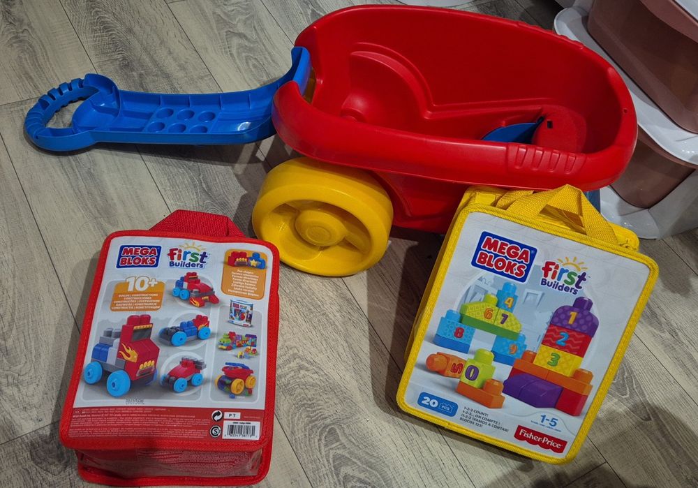 Zestaw klocków z wózkiem zbieraczem mega blocks
