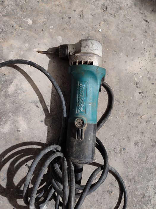 Nożyce elektryczne do cięcia blachy Makita Jn1601